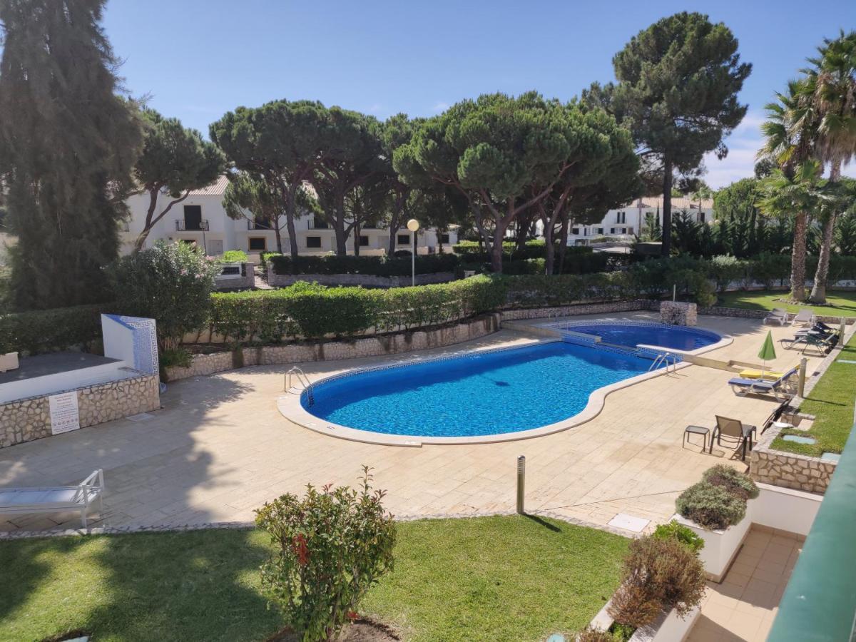 Comfortable apartment, Algarve Albufeira, 10 mn walk from Falésia beach Olhos de Agua  Extérieur photo