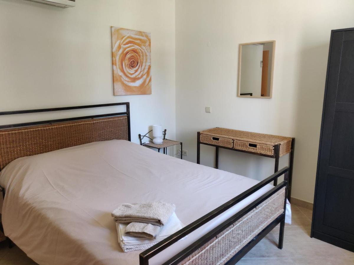 Comfortable apartment, Algarve Albufeira, 10 mn walk from Falésia beach Olhos de Agua  Extérieur photo
