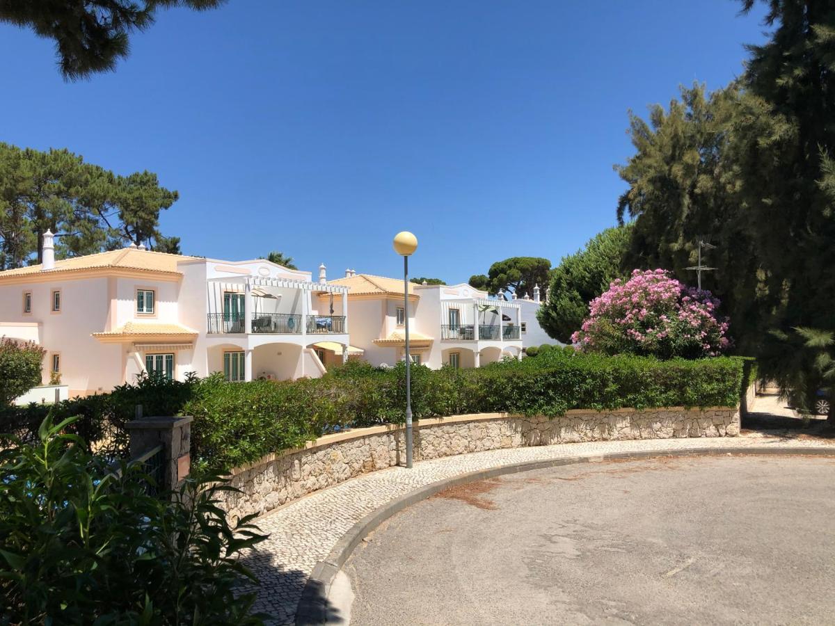 Comfortable apartment, Algarve Albufeira, 10 mn walk from Falésia beach Olhos de Agua  Extérieur photo