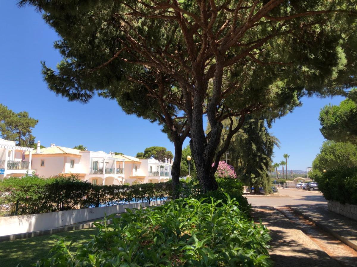 Comfortable apartment, Algarve Albufeira, 10 mn walk from Falésia beach Olhos de Agua  Extérieur photo